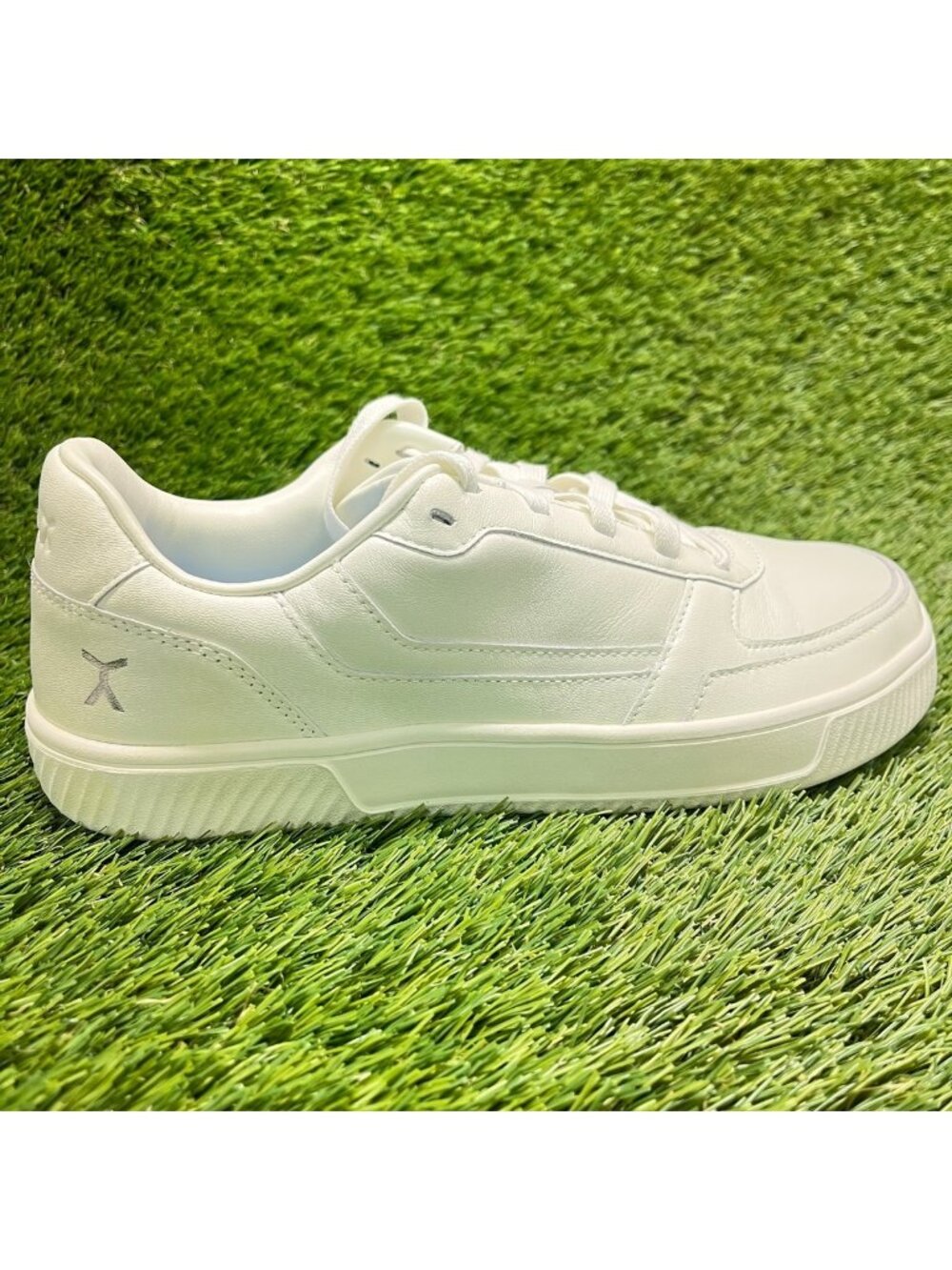 Flux Footwear Adapt Leather Trainer White Mens Size 9 Womens 10.5 Shoes Sneakers